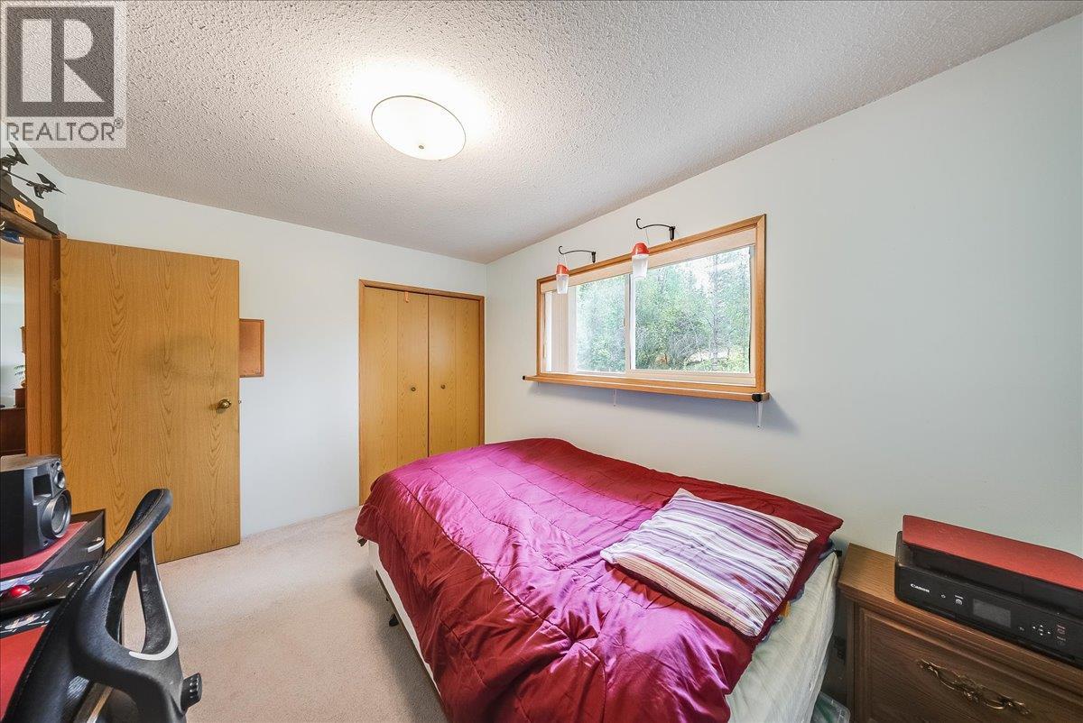 1764 Green Road Property Photo 35