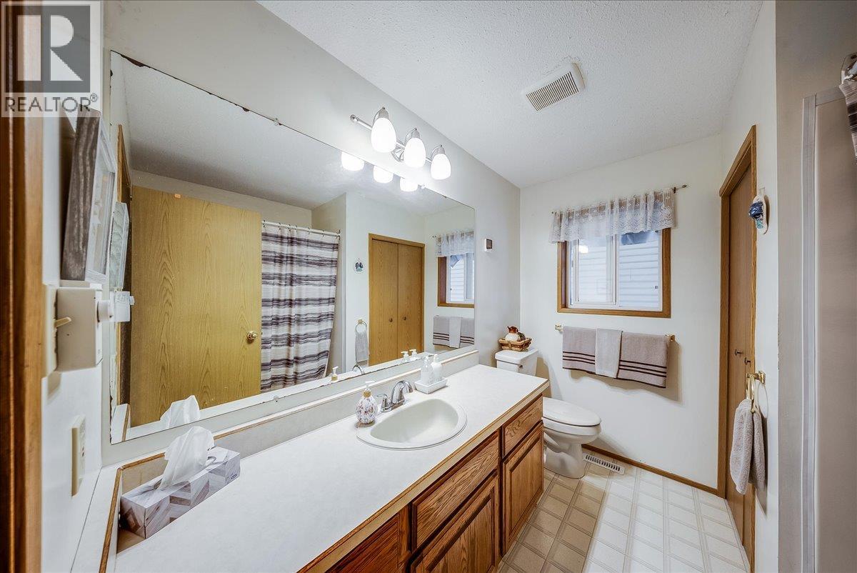 1764 Green Road Property Photo 37