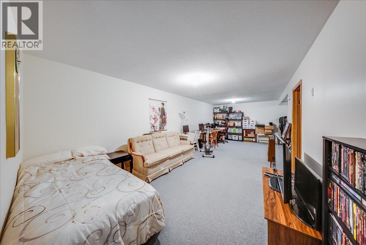 1764 Green Road Property Photo 40