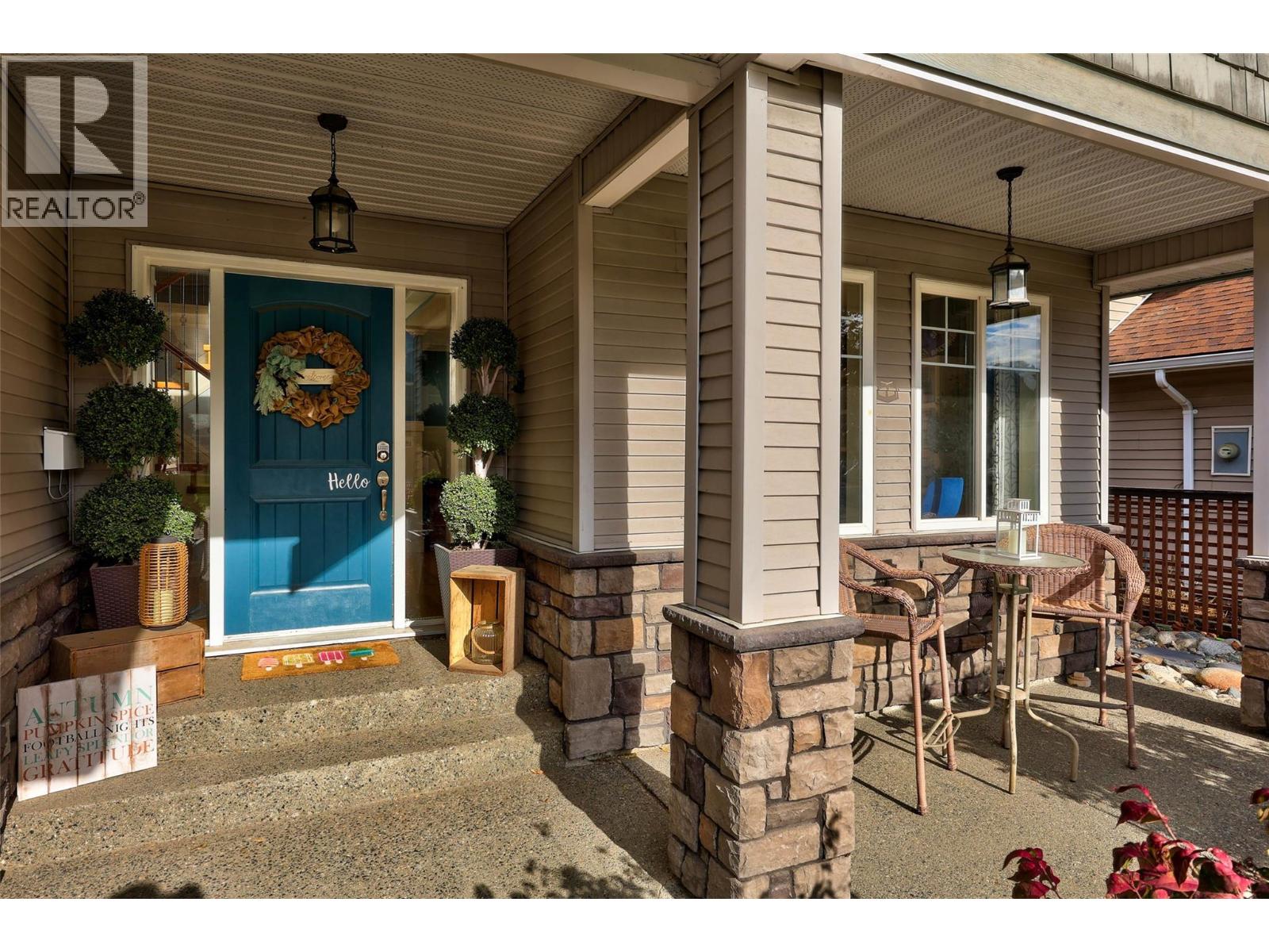 8910 Badger Drive Property Photo 3