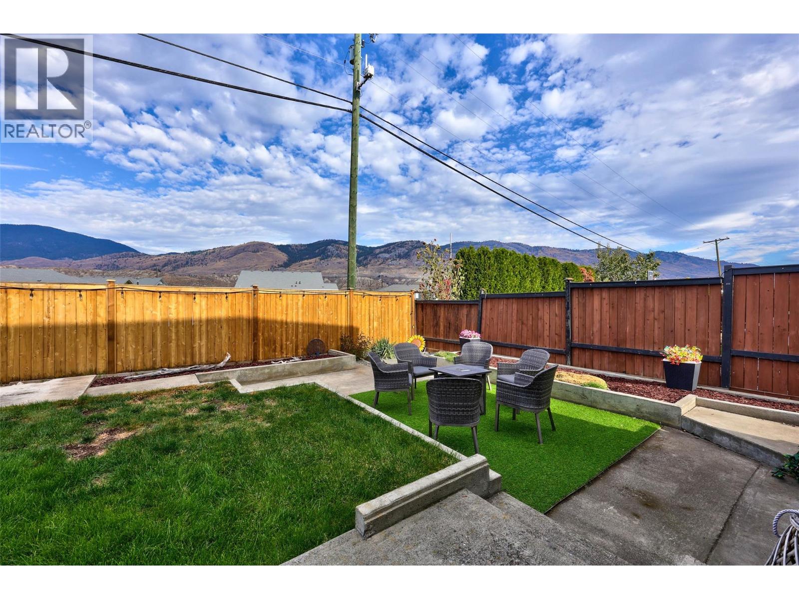 8910 Badger Drive Property Photo 13