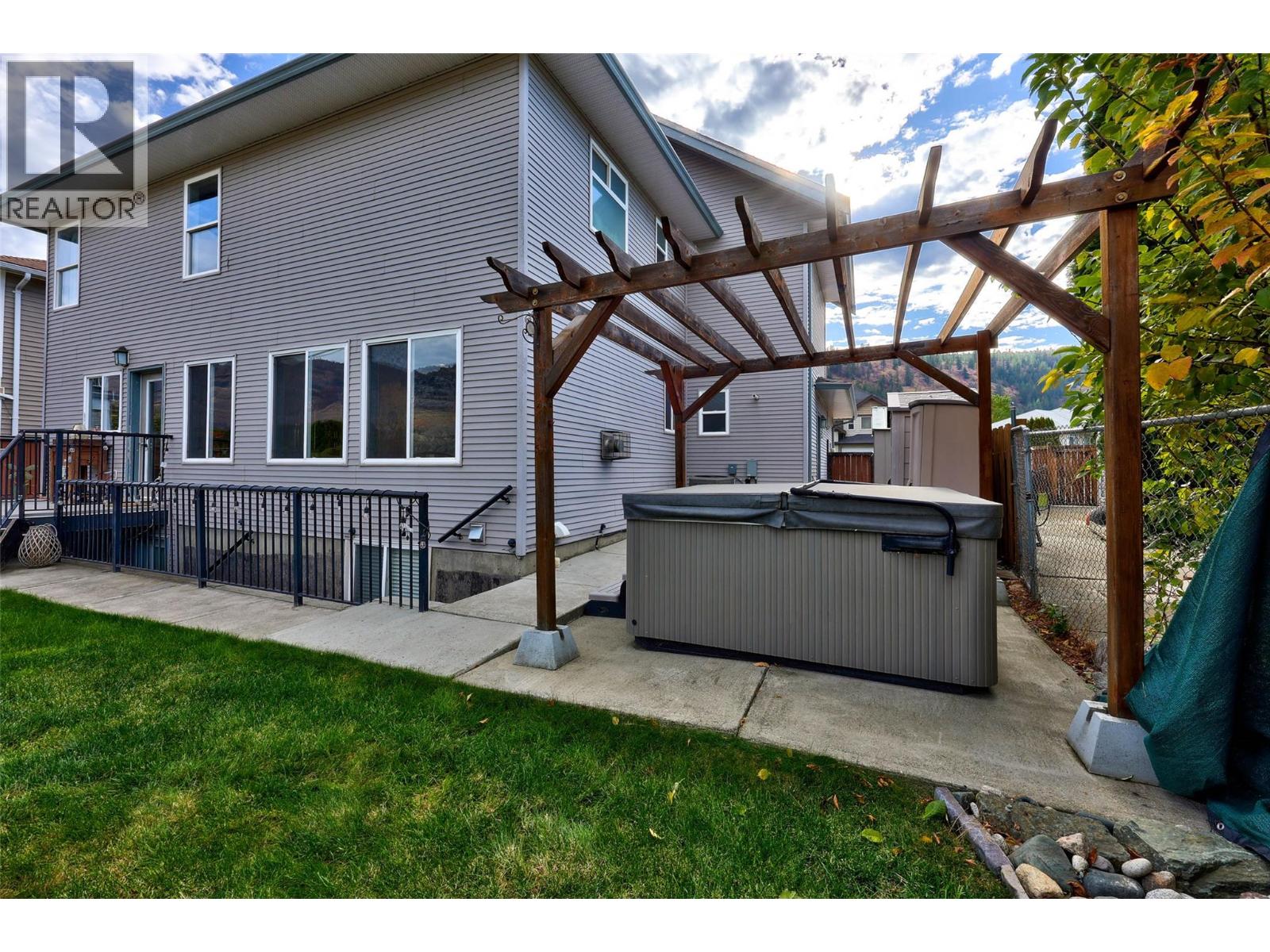 8910 Badger Drive Property Photo 15