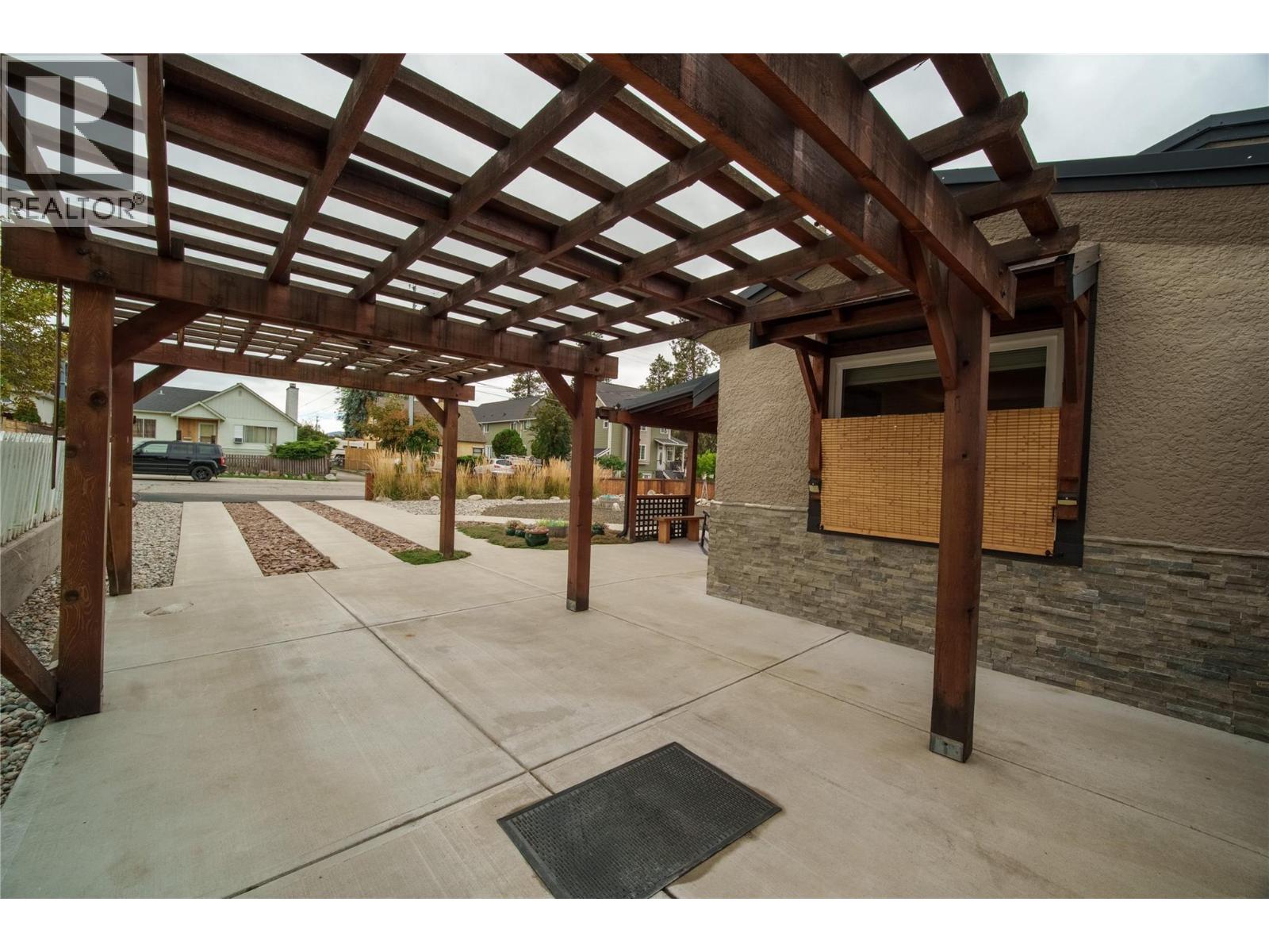 141 Regina Avenue Property Photo 11