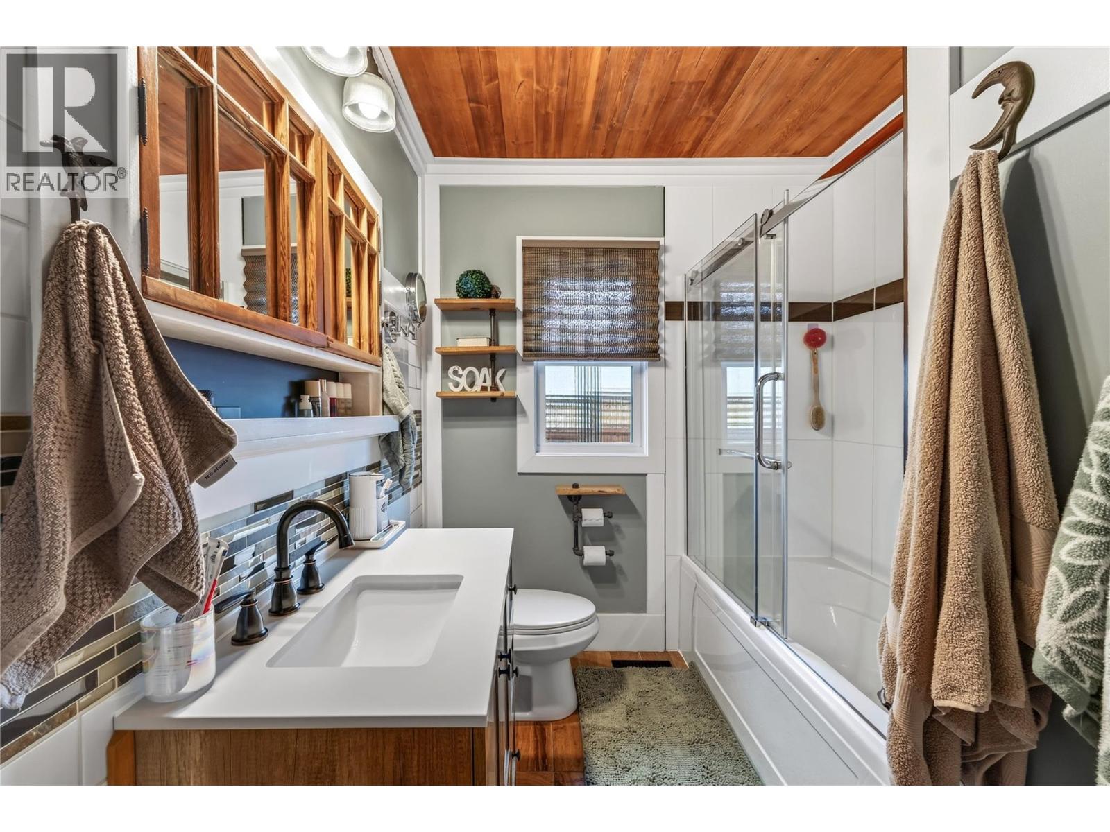 141 Regina Avenue Property Photo 20