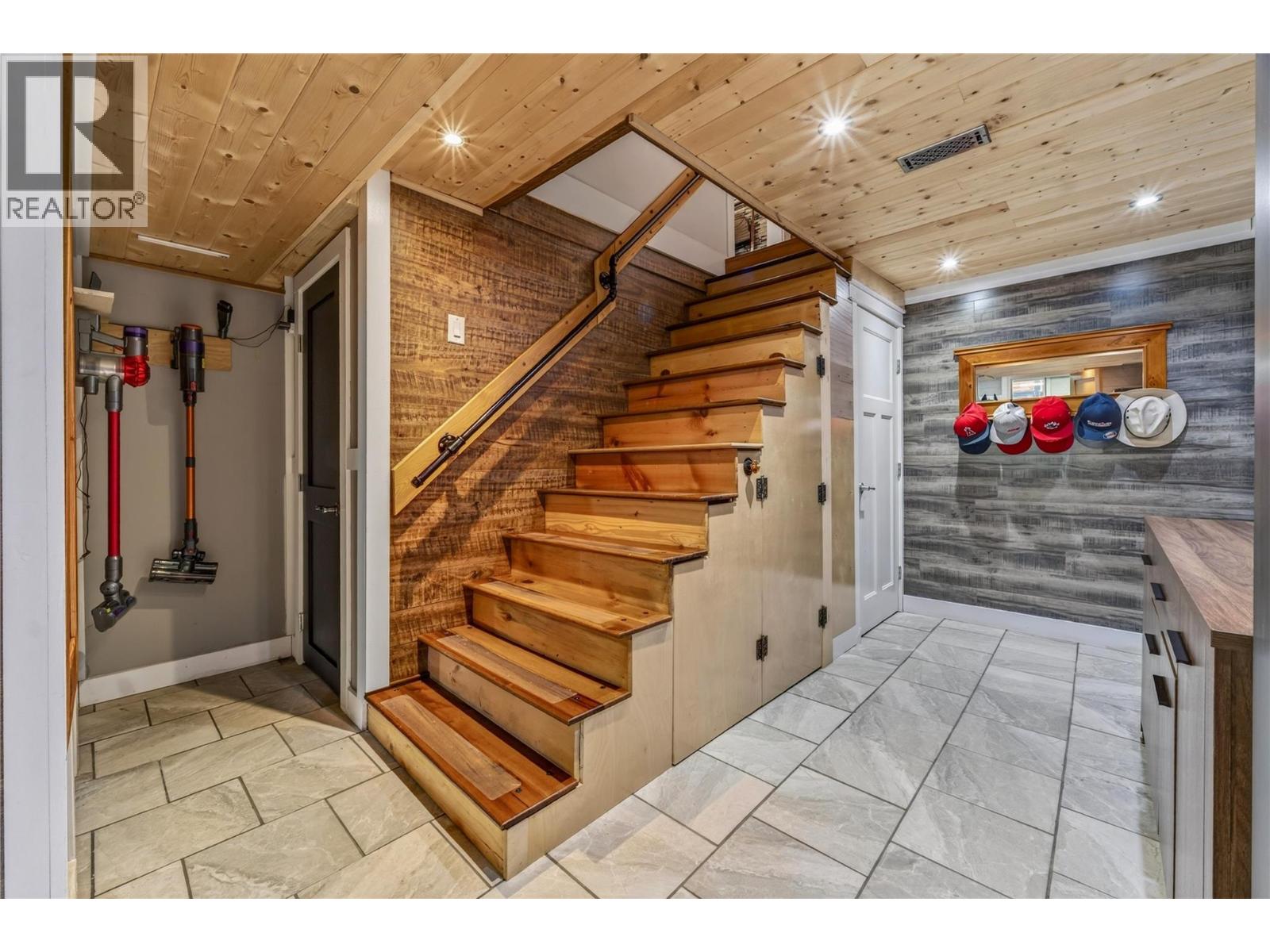 141 Regina Avenue Property Photo 25