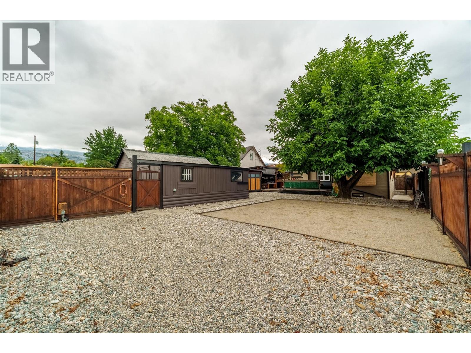 141 Regina Avenue Property Photo 42