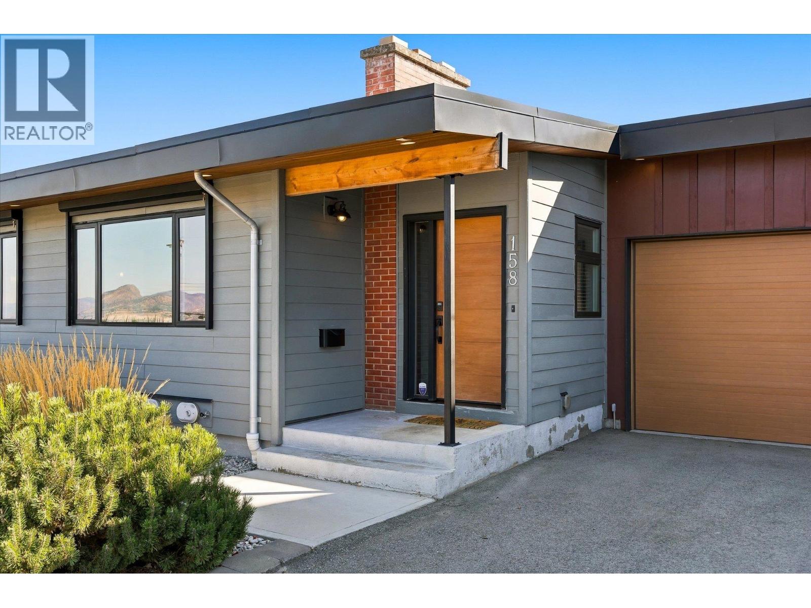 158 Grandview Street Property Photo 3