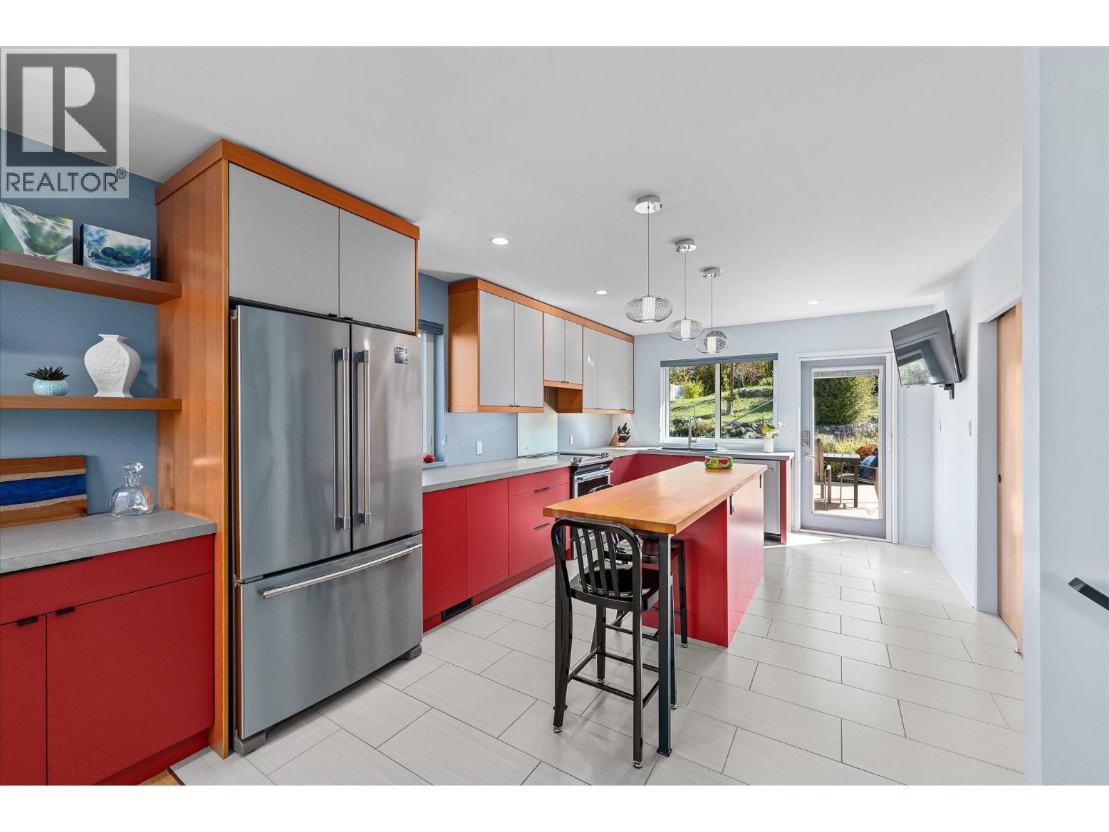 158 Grandview Street Property Photo 12