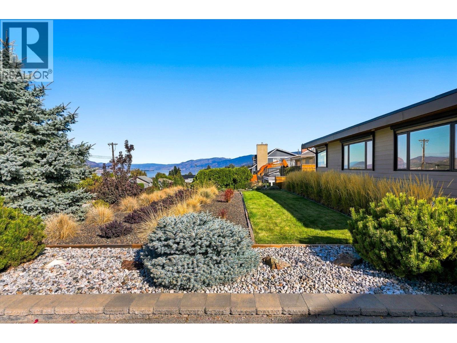 158 Grandview Street Property Photo 47
