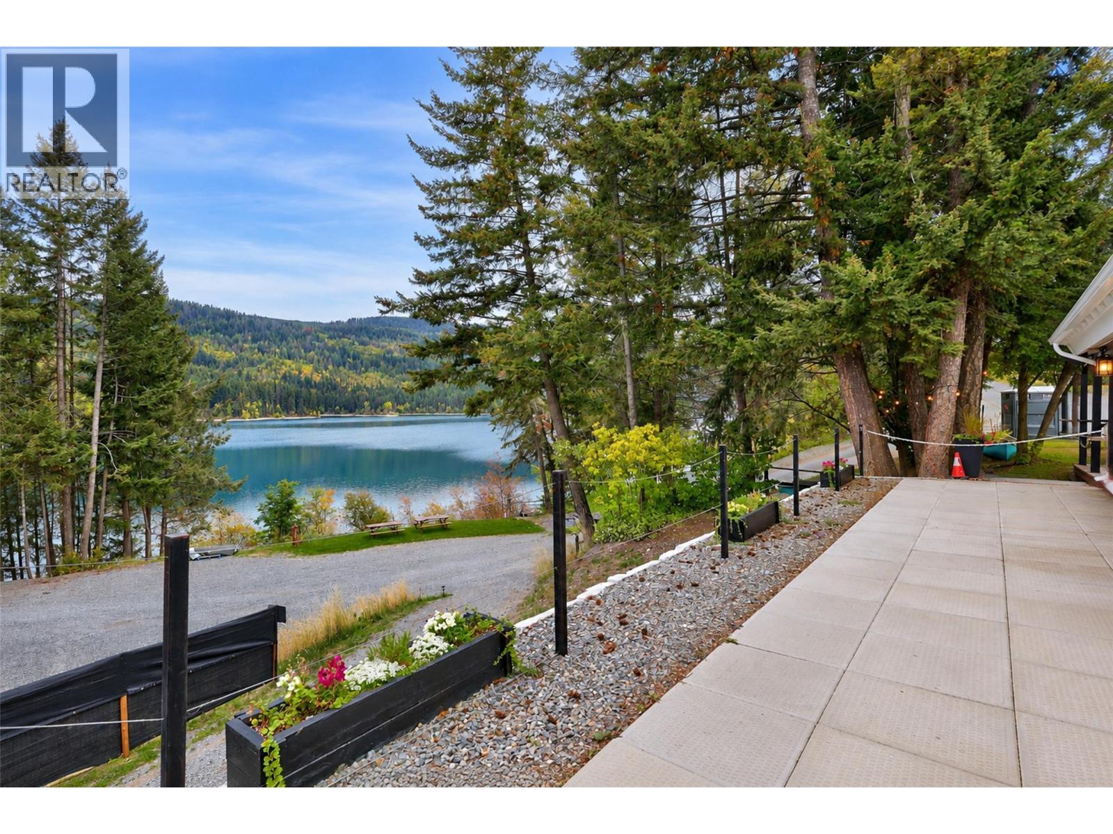 2544 Golden Horn Road Property Photo 5