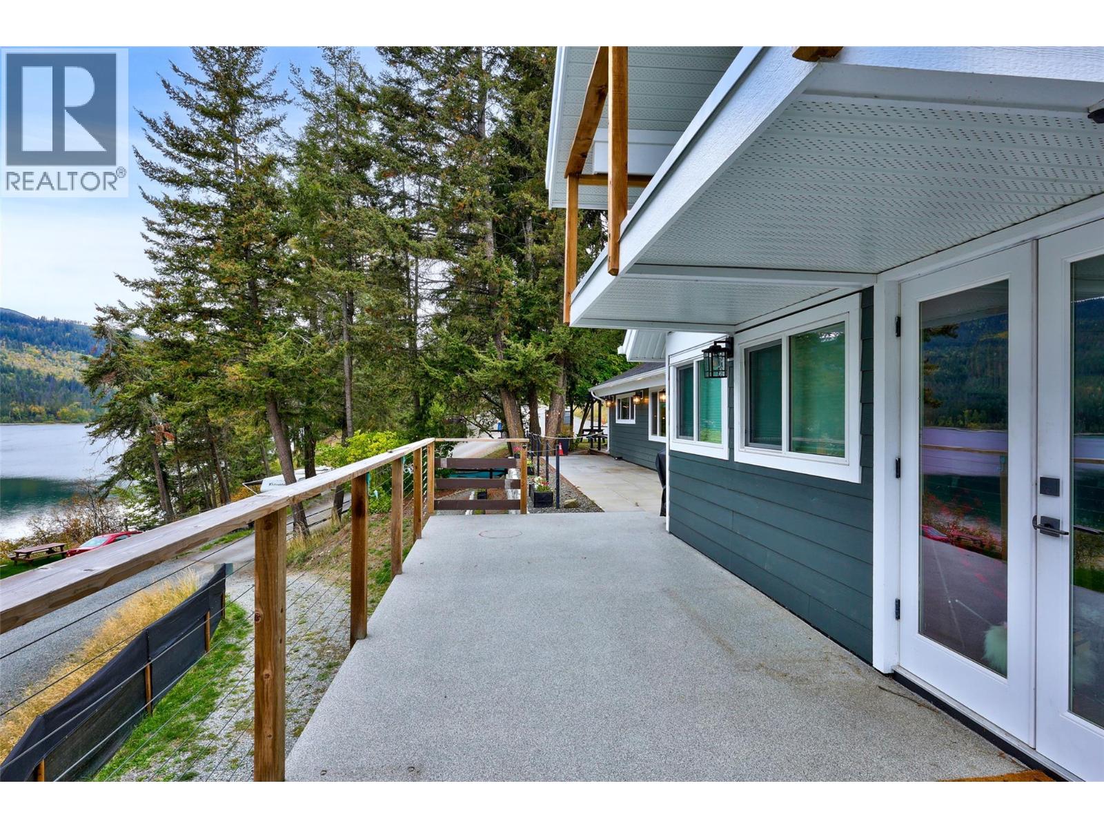 2544 Golden Horn Road Property Photo 6