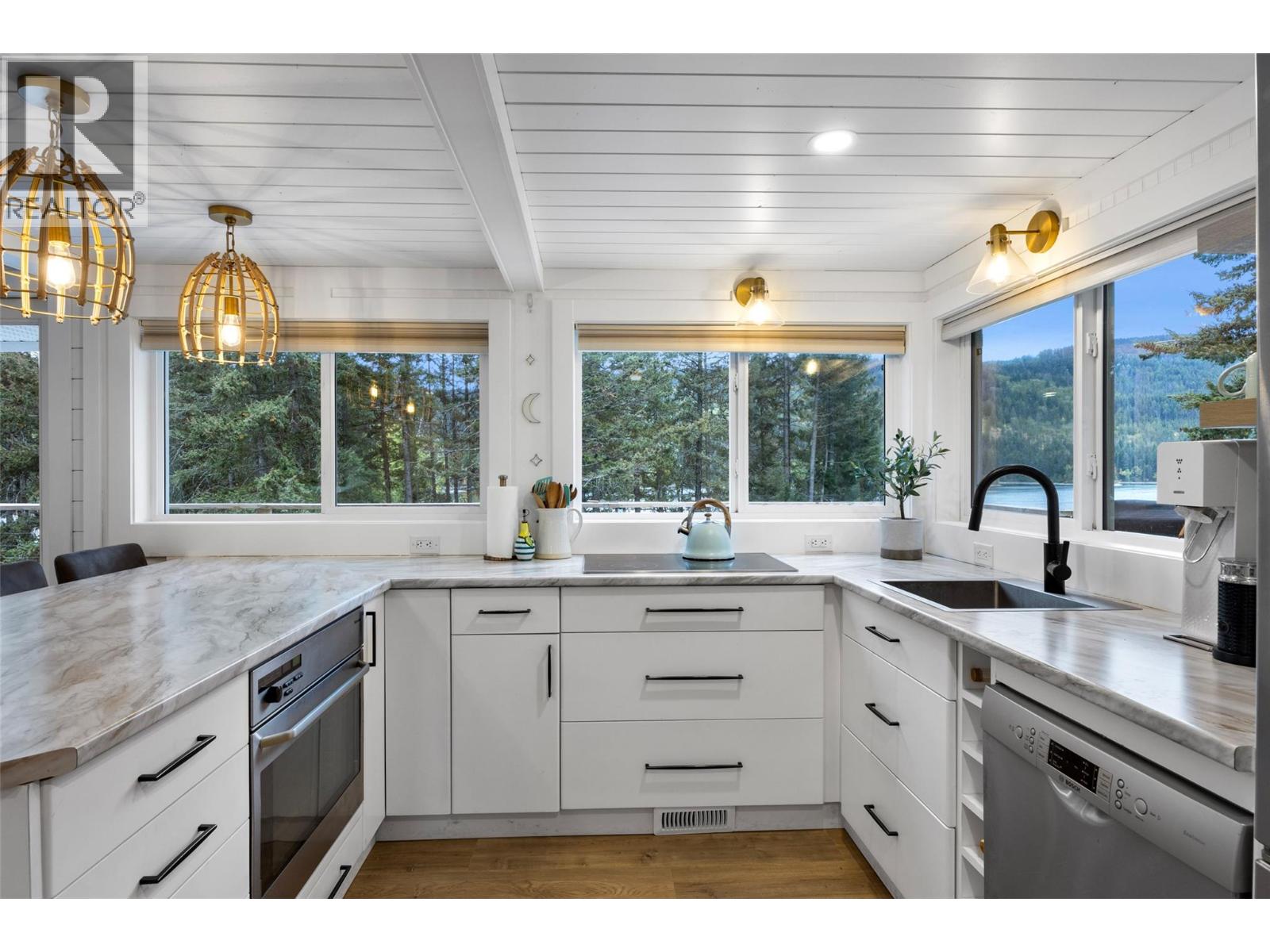 2544 Golden Horn Road Property Photo 12