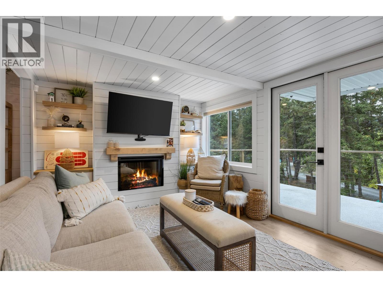 2544 Golden Horn Road Property Photo 15
