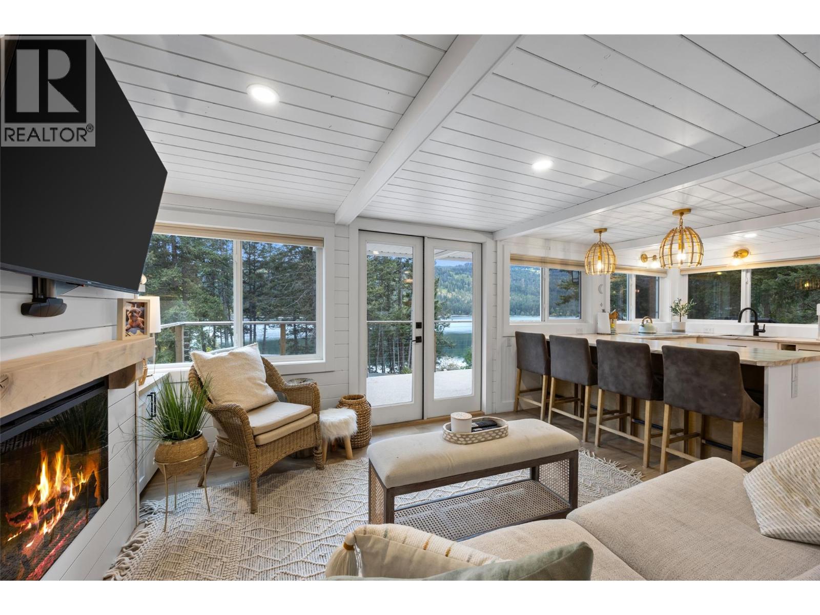 2544 Golden Horn Road Property Photo 19