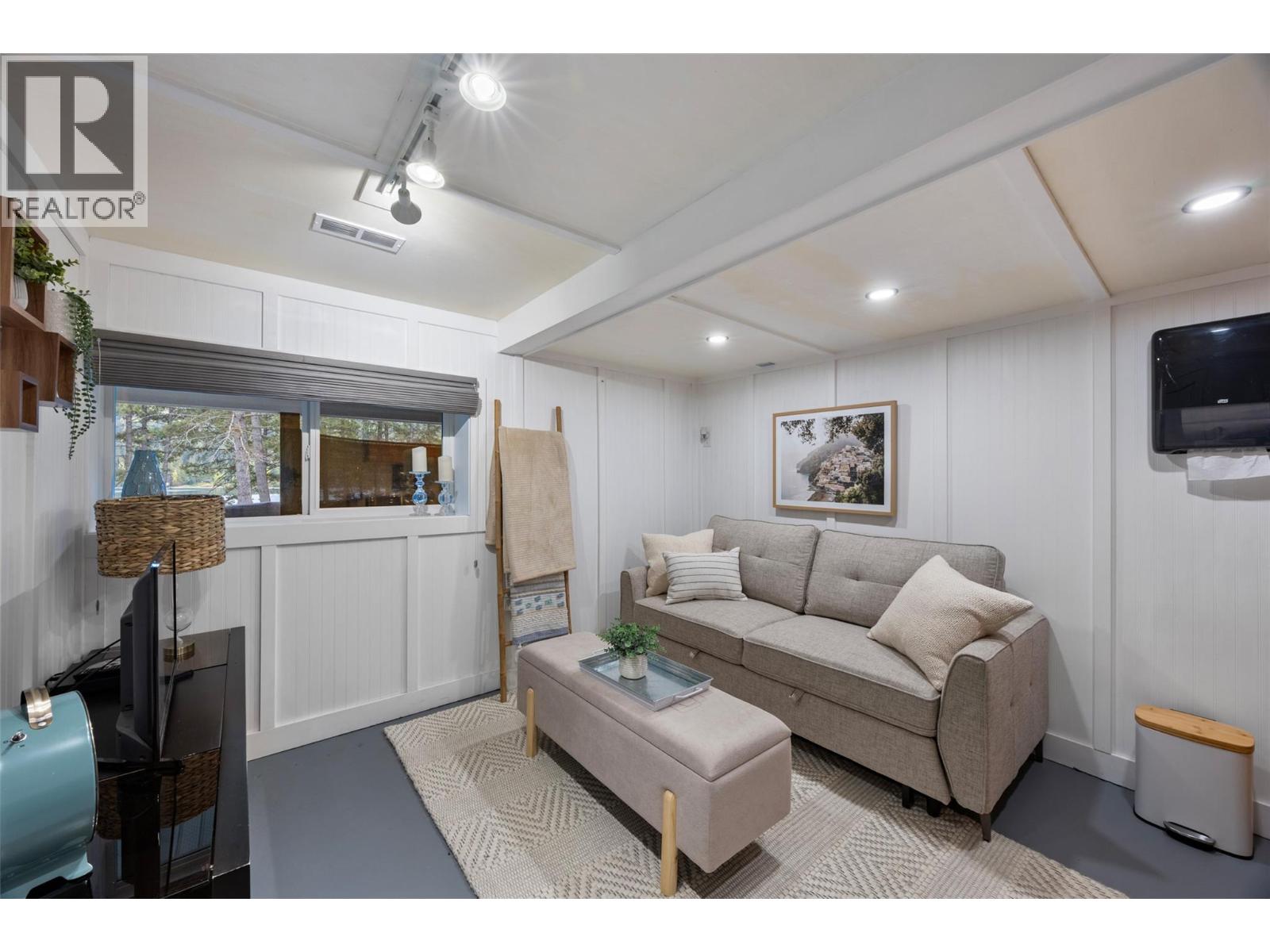 2544 Golden Horn Road Property Photo 24