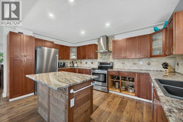 996 Arras Road Property Photo 6
