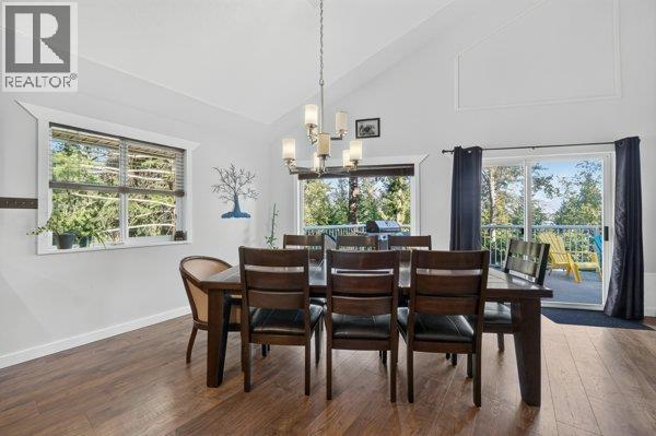 996 Arras Road Property Photo 10
