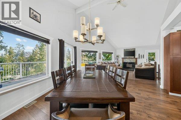 996 Arras Road Property Photo 11