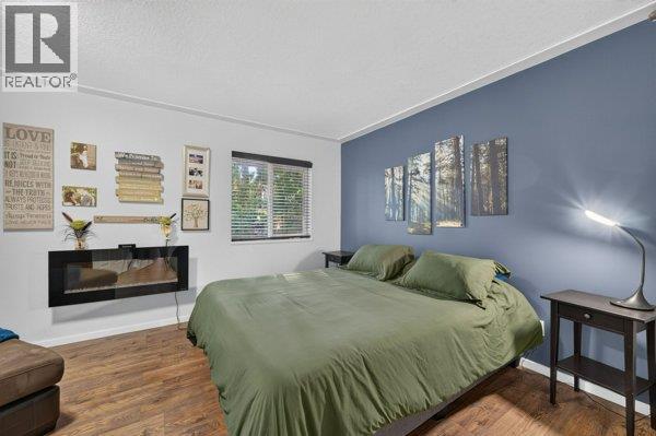 996 Arras Road Property Photo 29
