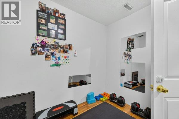 996 Arras Road Property Photo 35