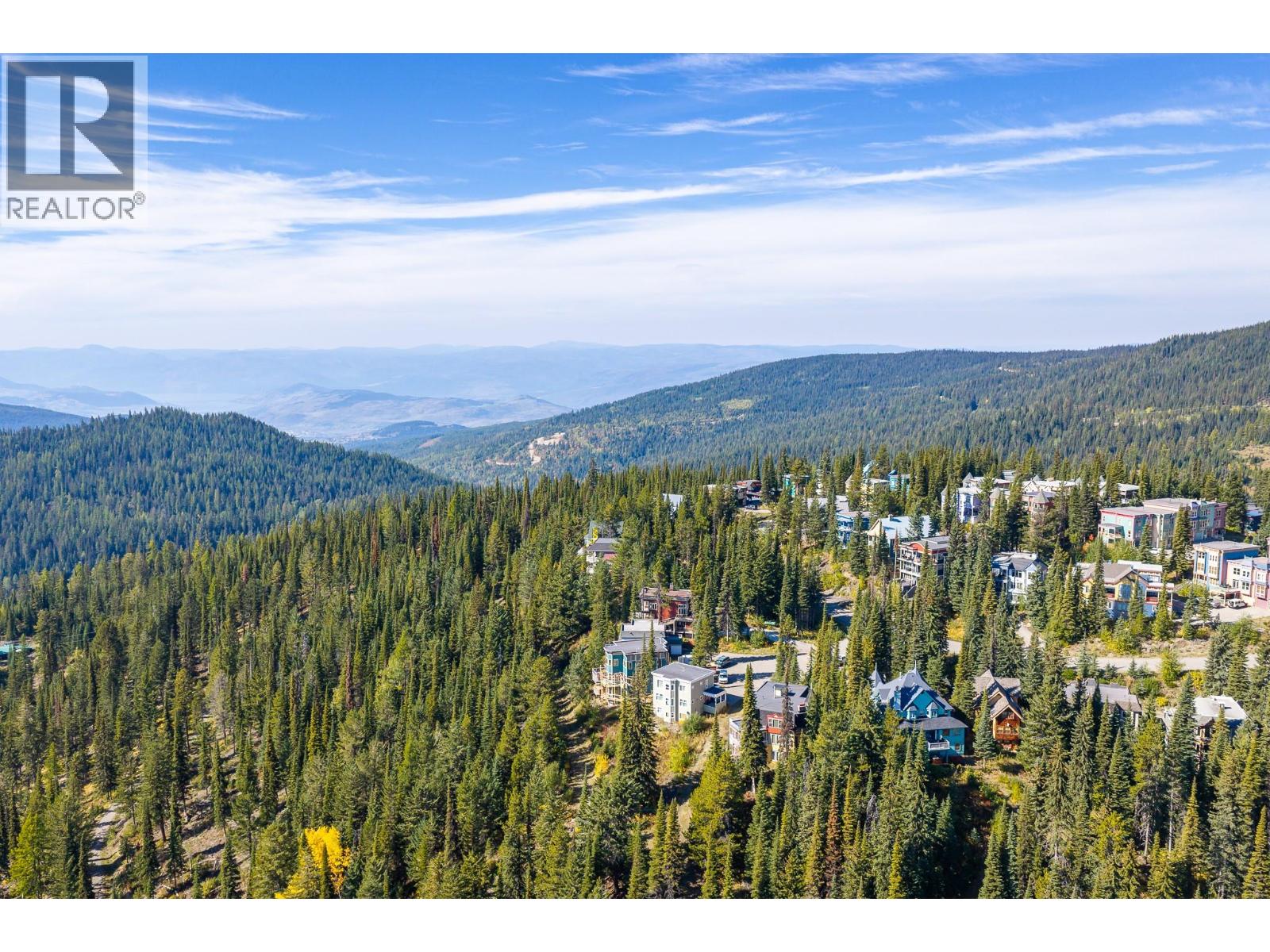 720 Monashee Court Property Photo 10