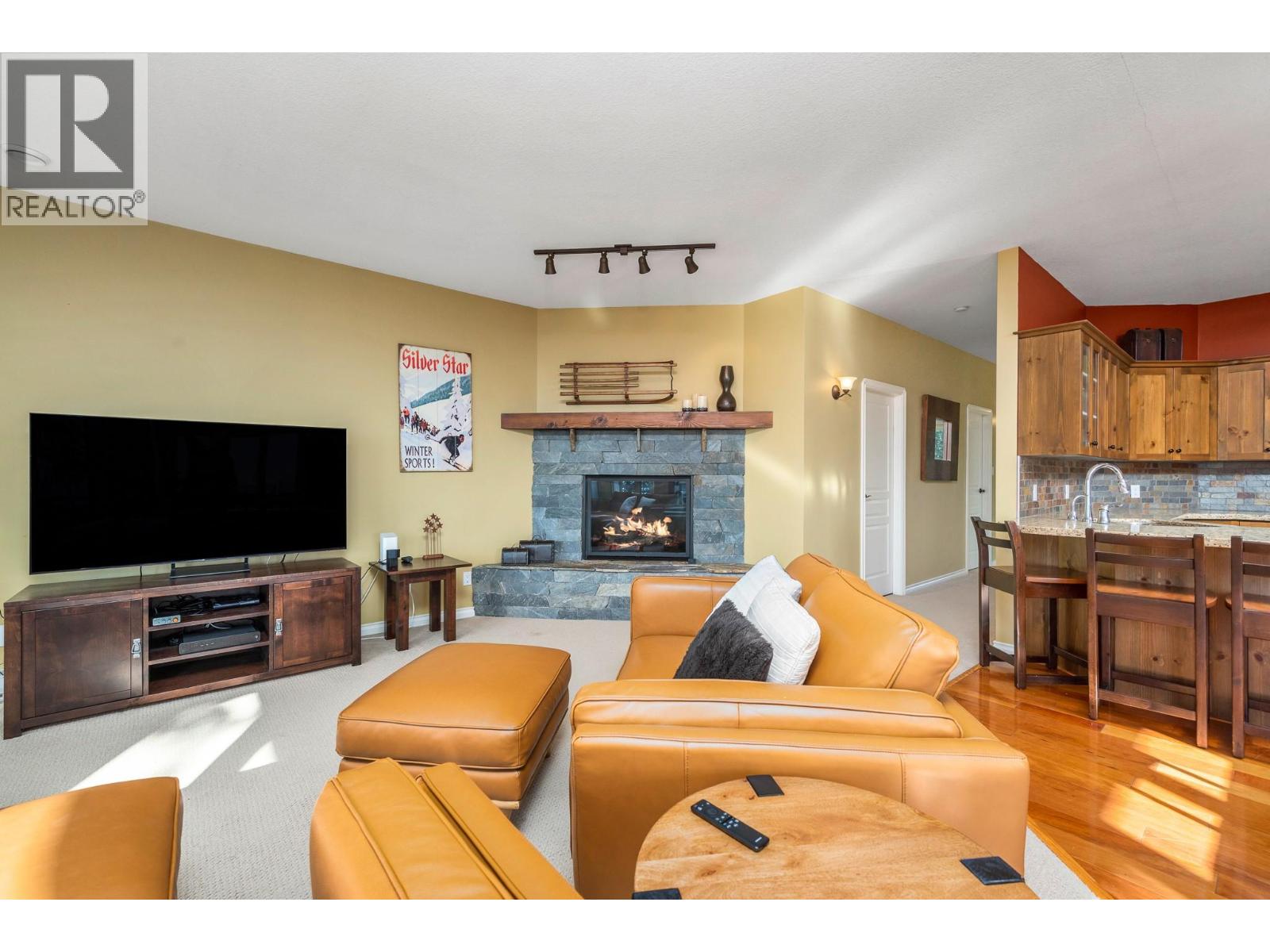 720 Monashee Court Property Photo 14