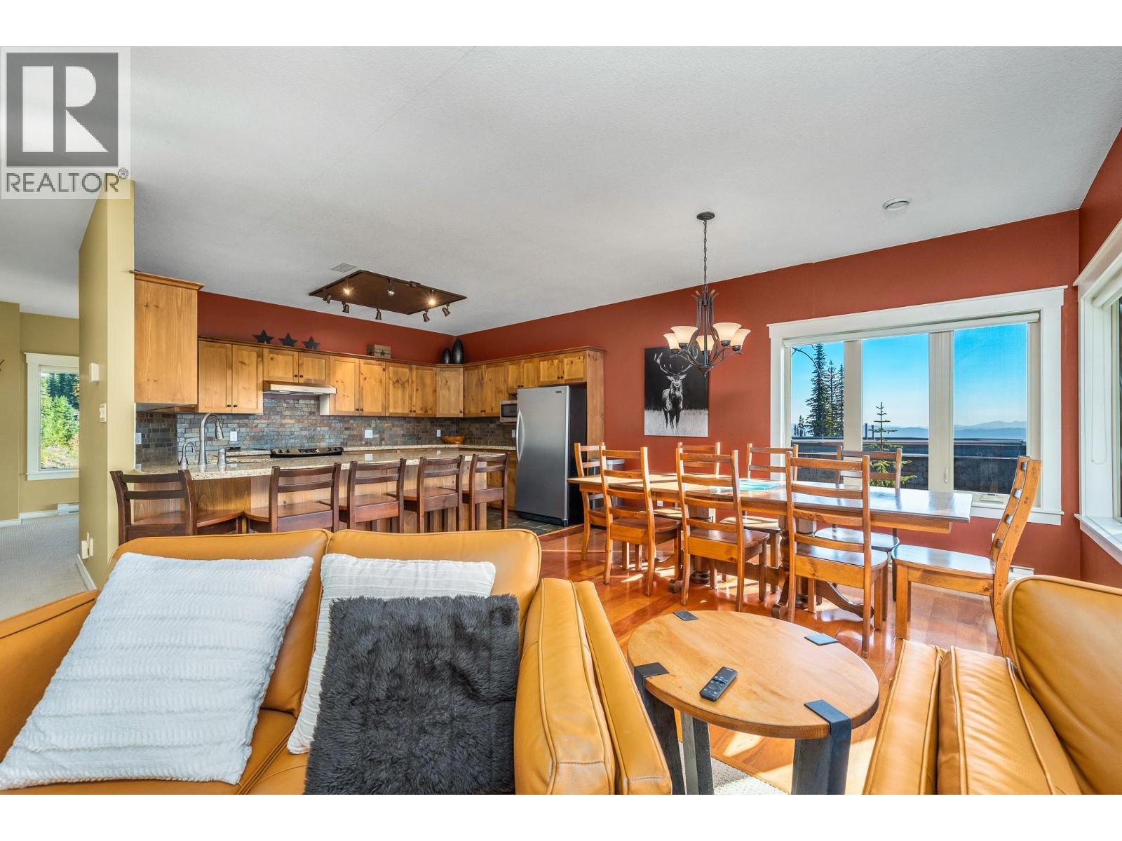 720 Monashee Court Property Photo 19