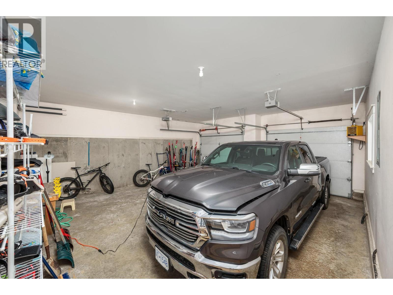 720 Monashee Court Property Photo 35