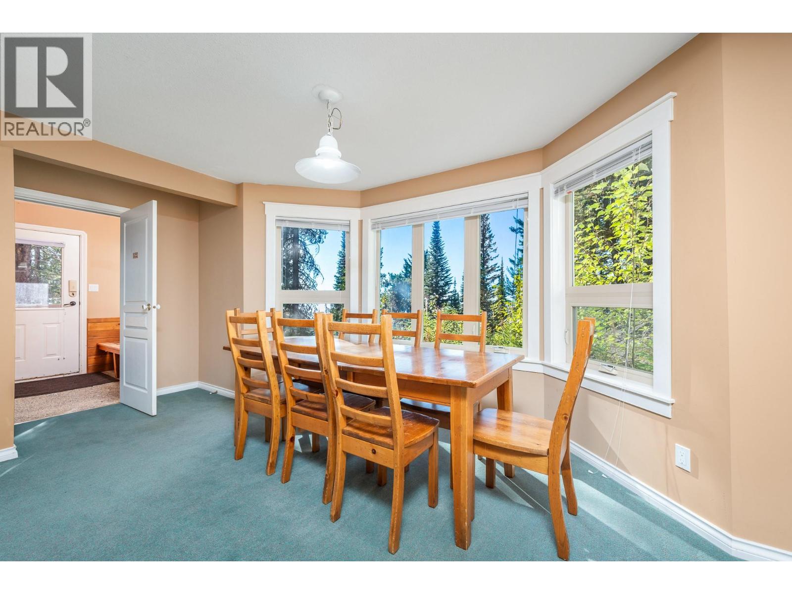 720 Monashee Court Property Photo 43