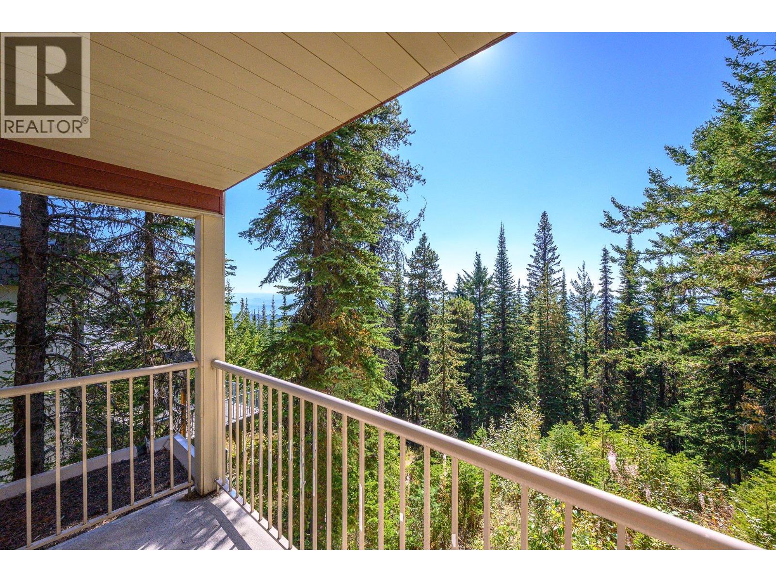 720 Monashee Court Property Photo 47