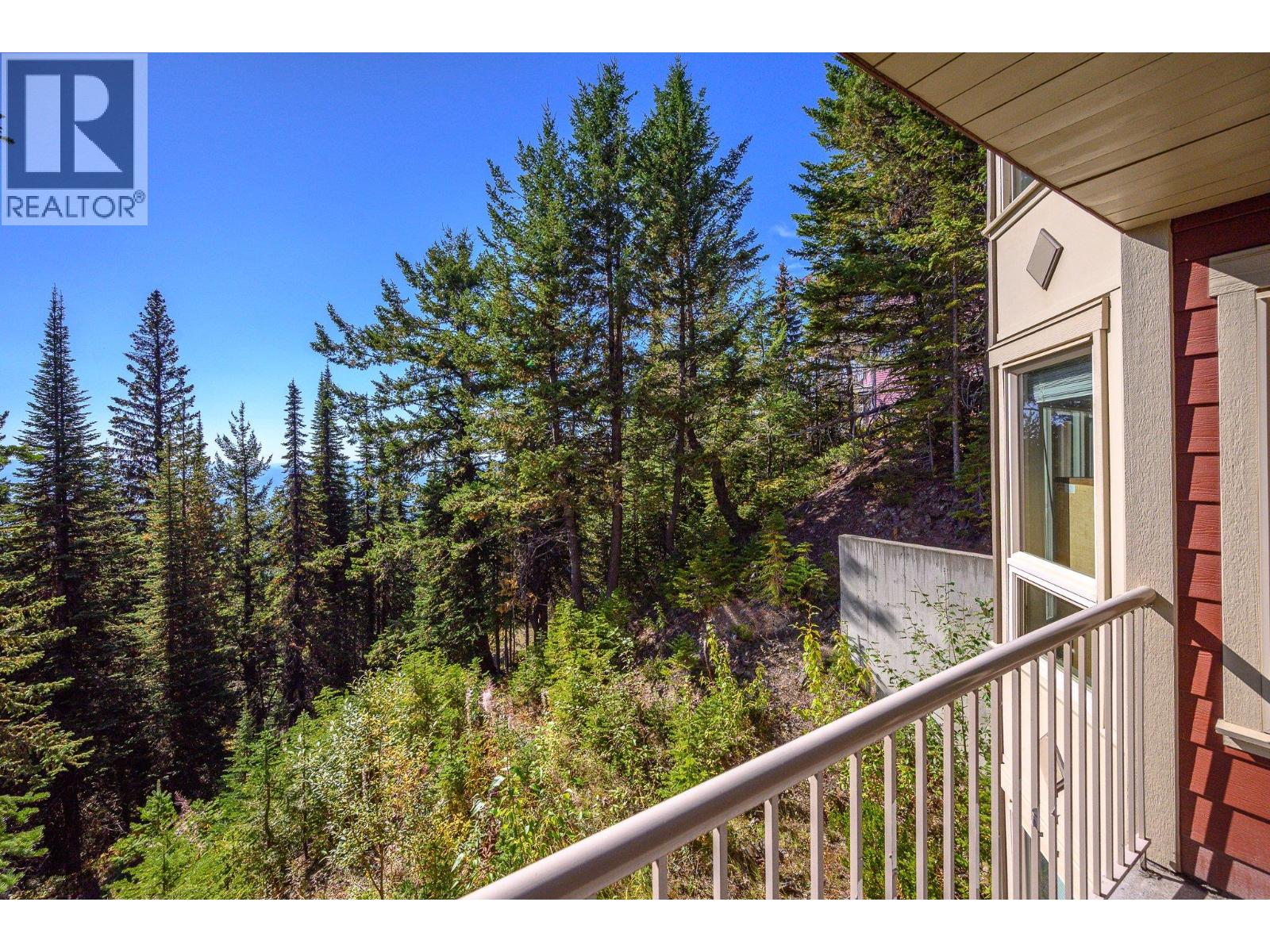720 Monashee Court Property Photo 48