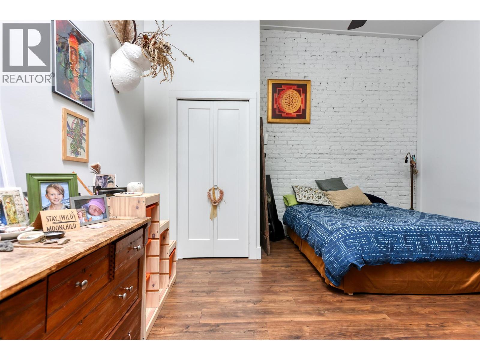 446 Baker Street Property Photo 37