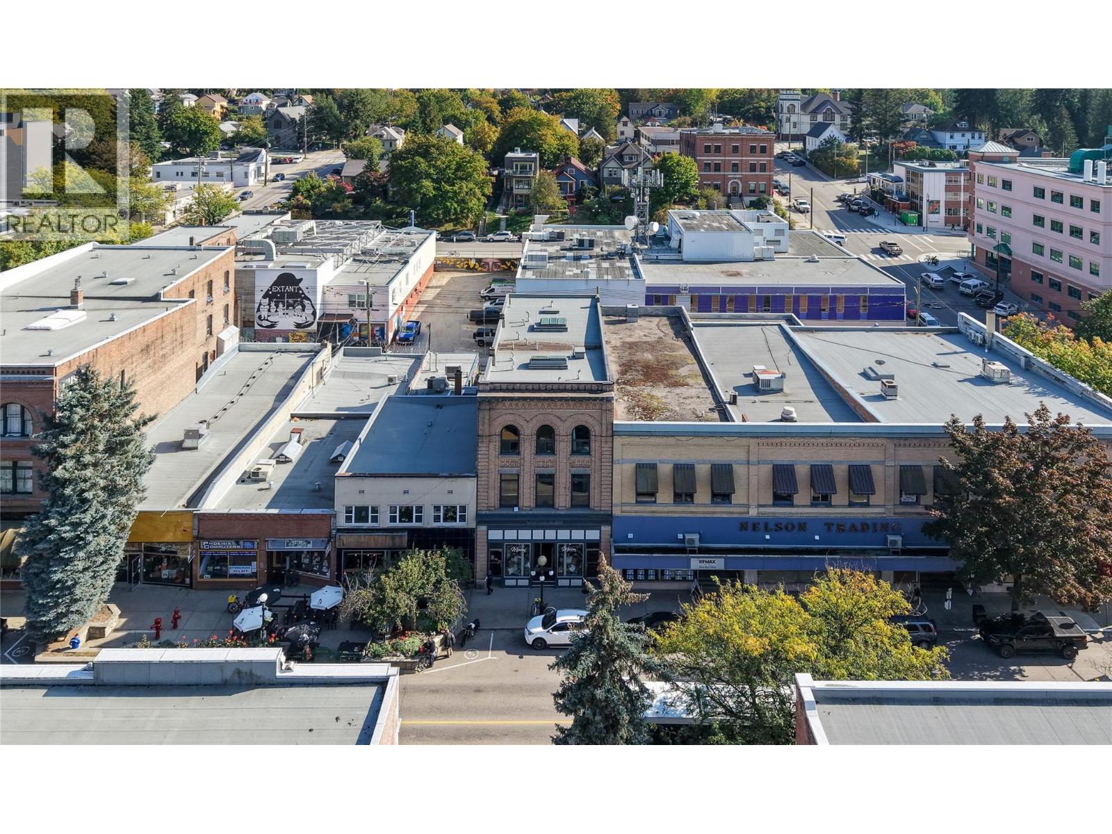 446 Baker Street Property Photo 48