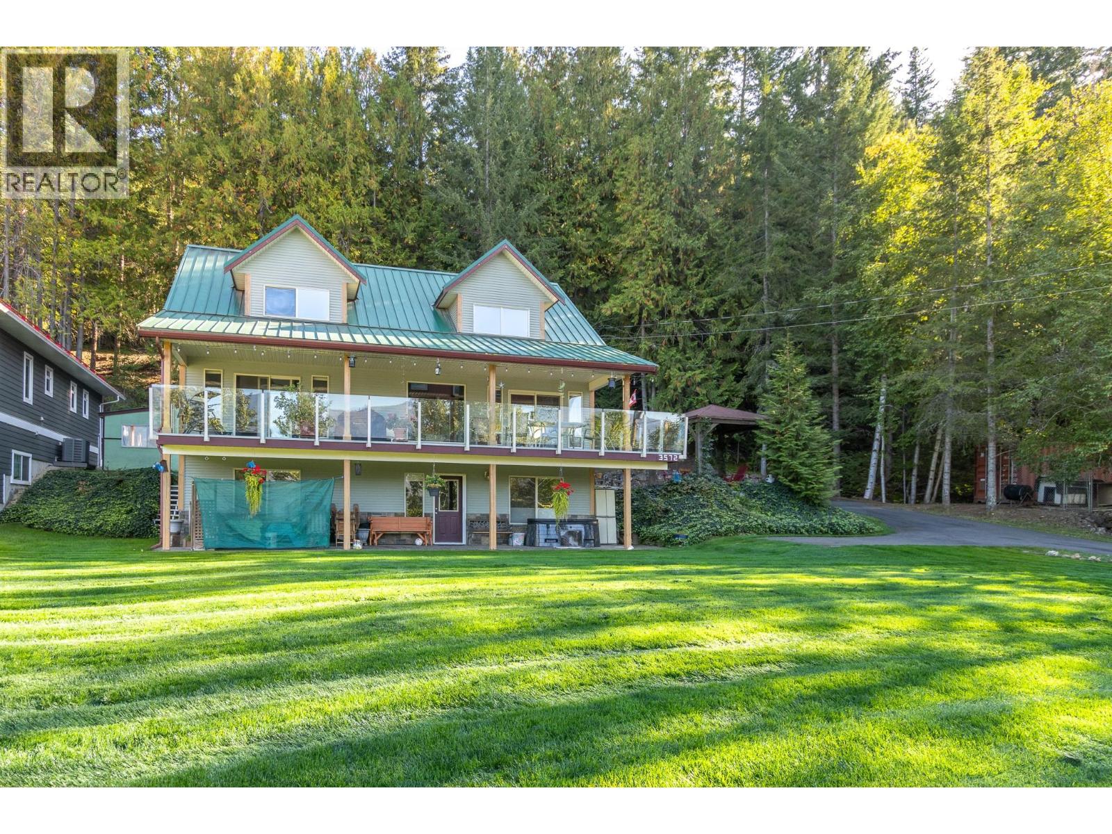 3572 Eagle Bay Road Property Photo 1