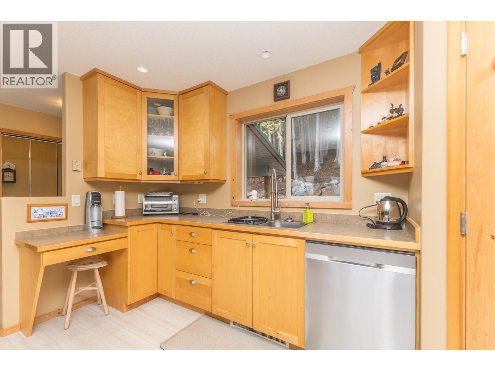 3572 Eagle Bay Road Property Photo 14