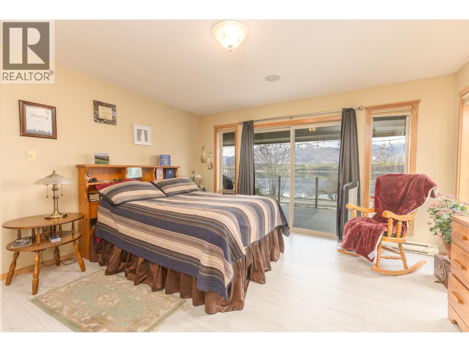 3572 Eagle Bay Road Property Photo 22