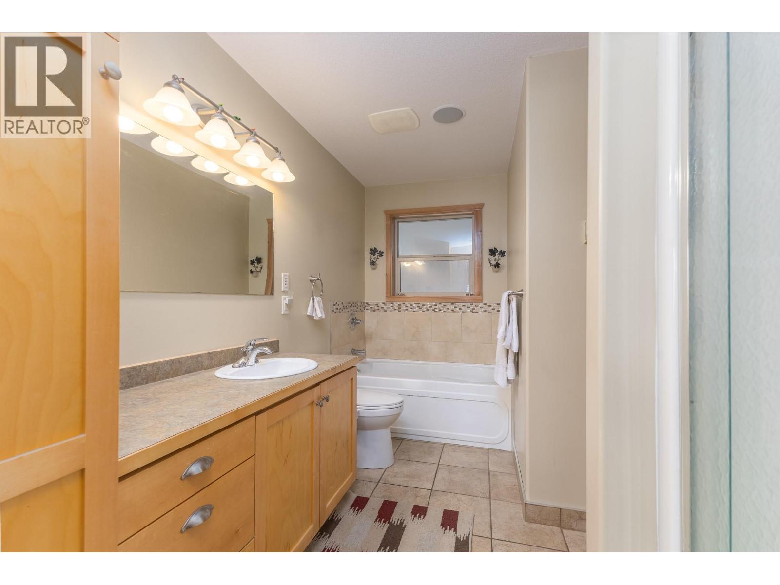 3572 Eagle Bay Road Property Photo 24