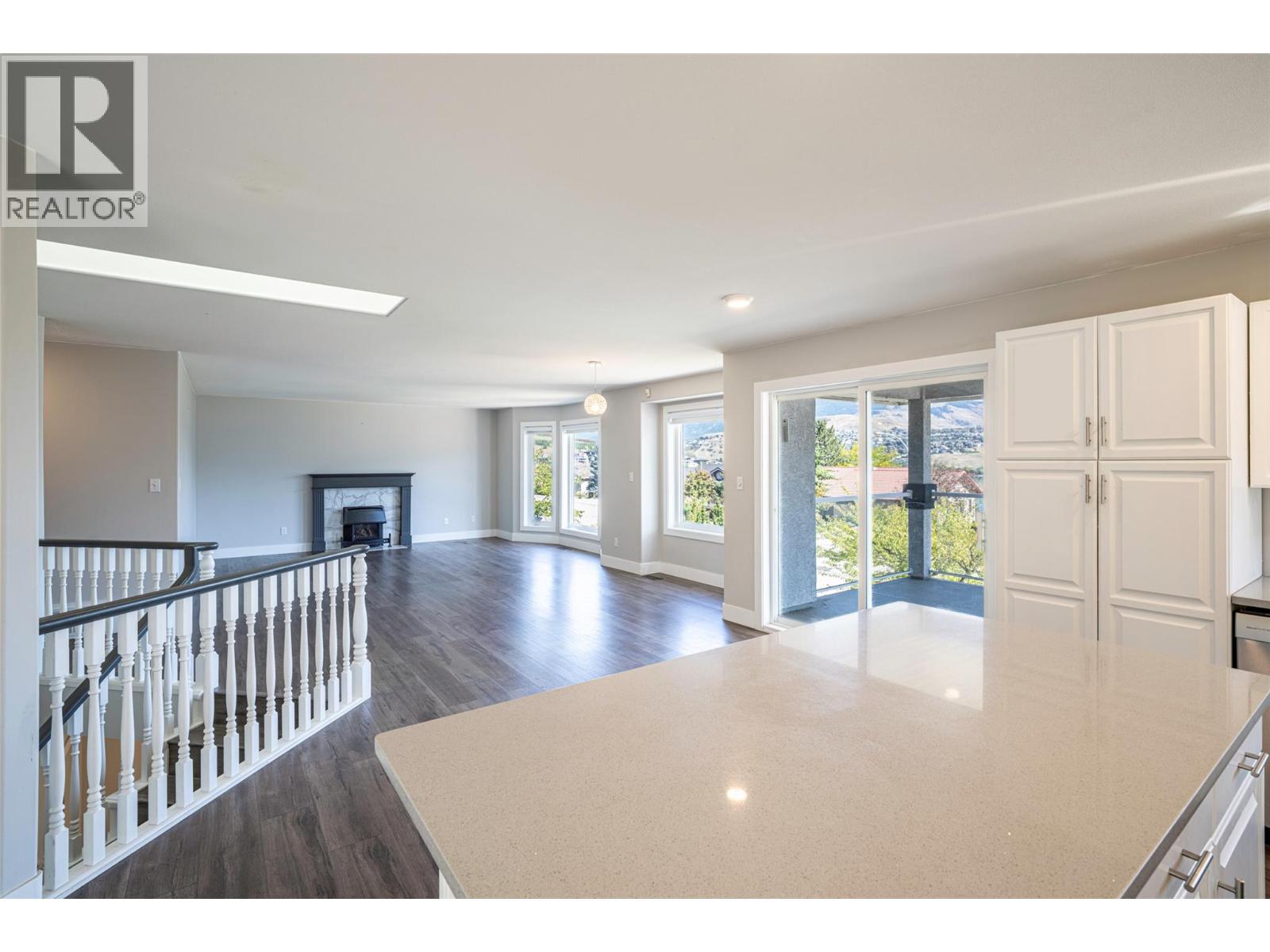 8210 Stoneridge Drive Property Photo 33