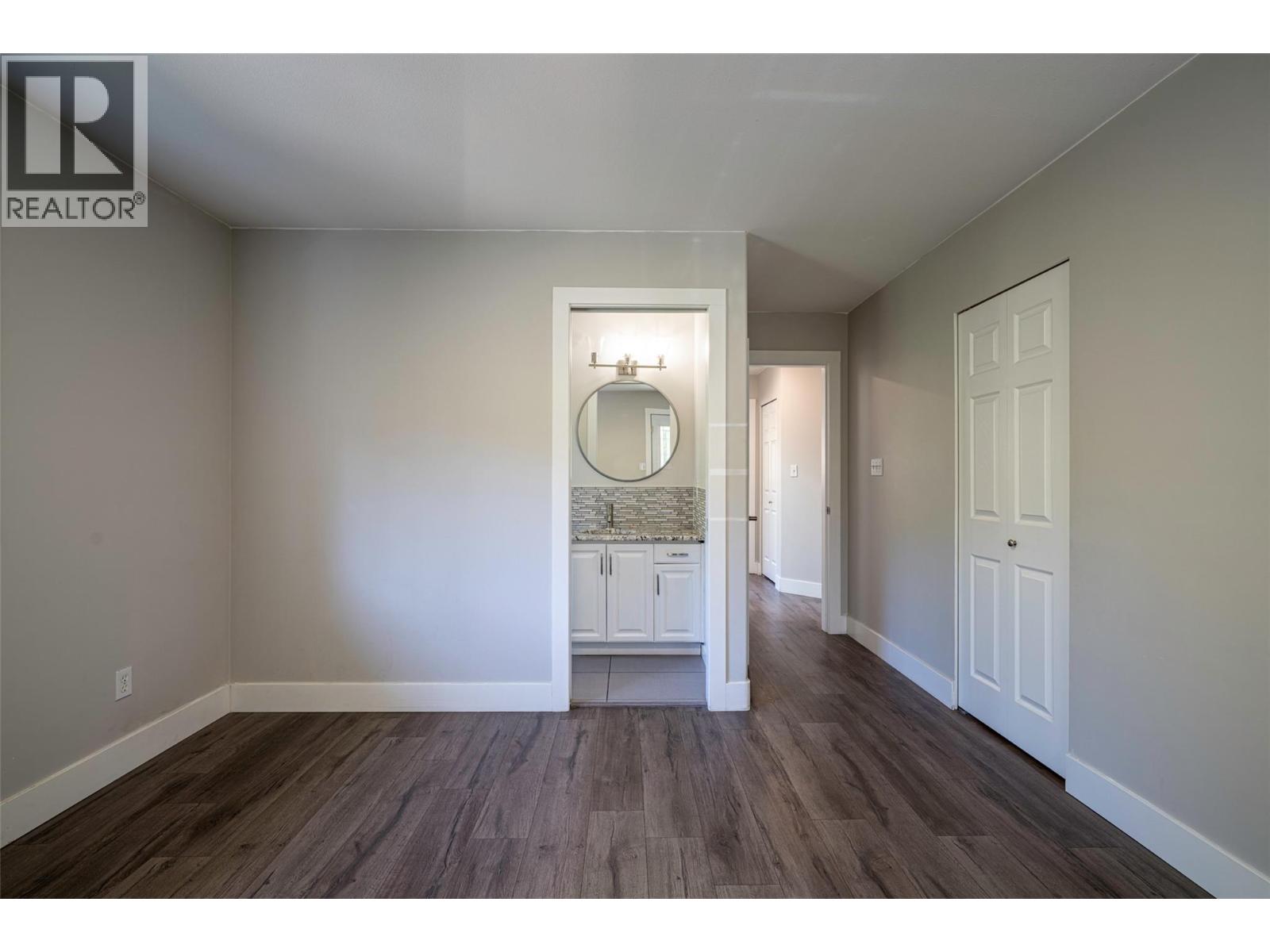 8210 Stoneridge Drive Property Photo 44