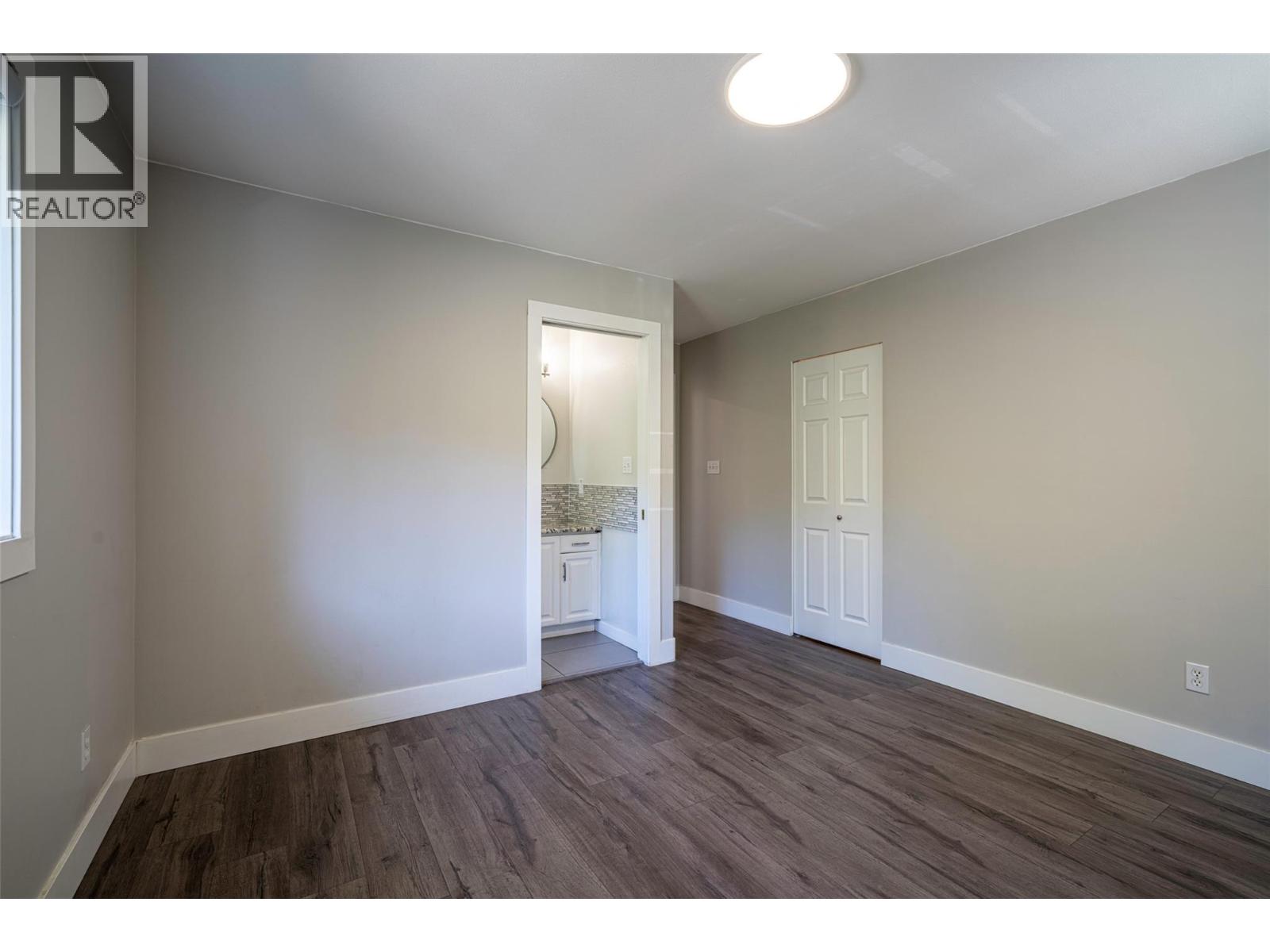 8210 Stoneridge Drive Property Photo 45