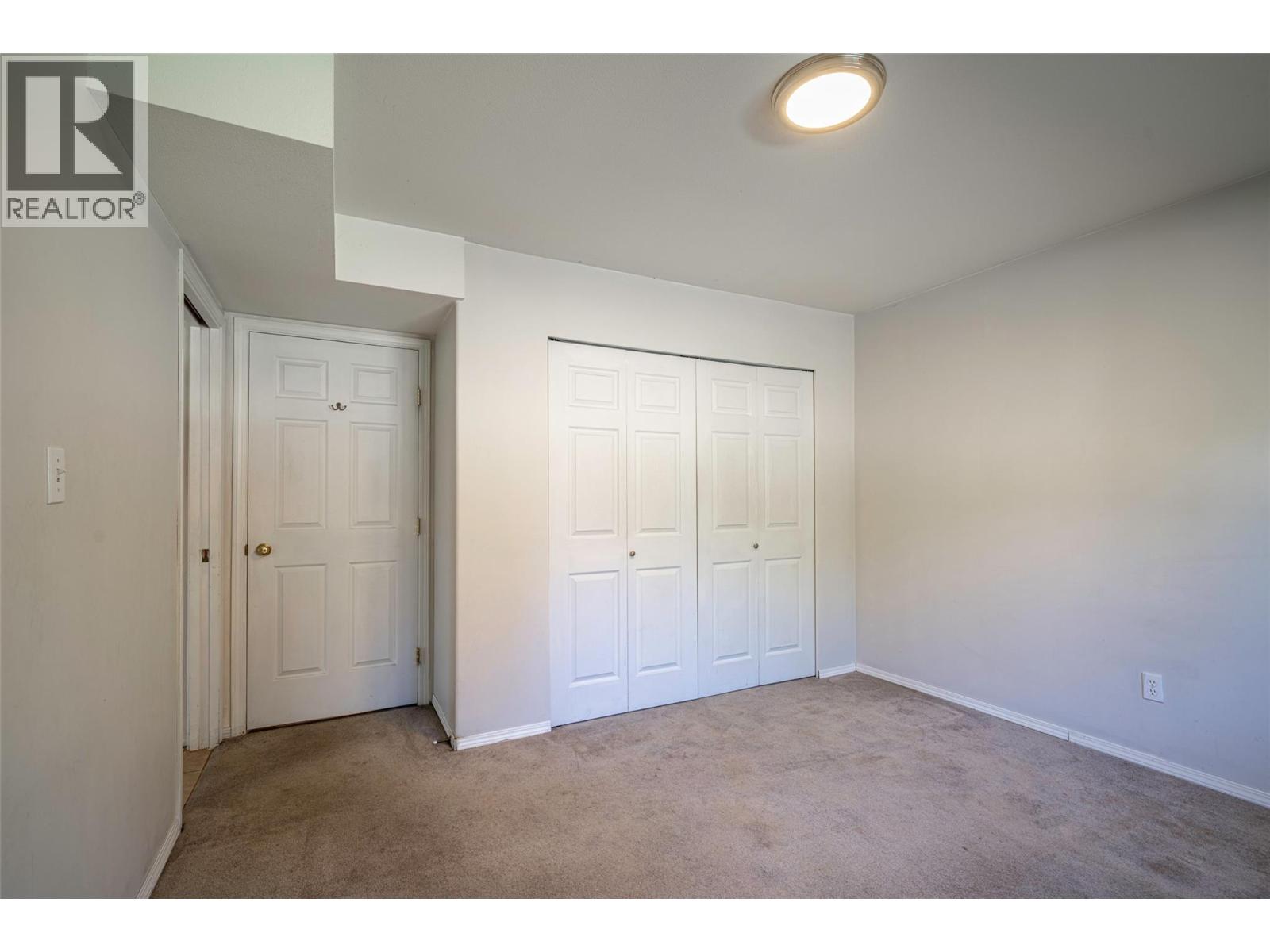 8210 Stoneridge Drive Property Photo 74