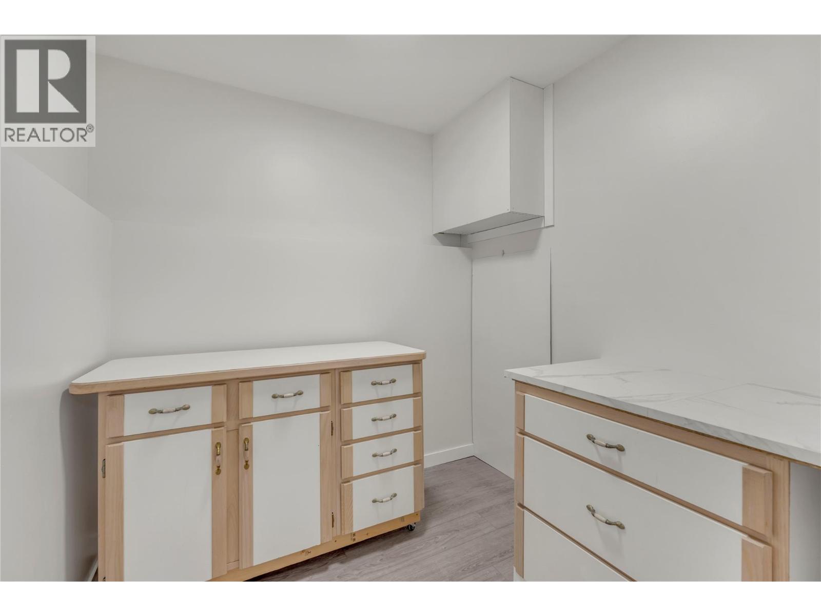 826 3rd Avenue Property Photo 31