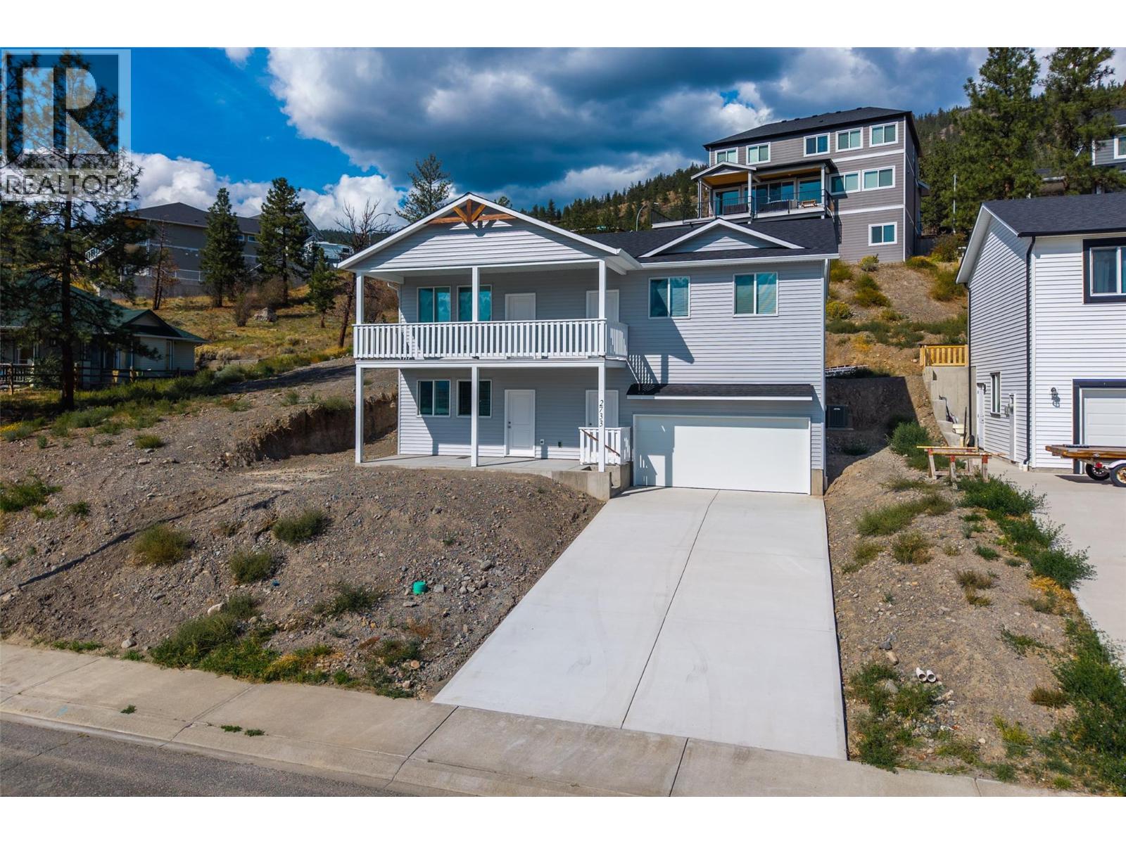2733 Grandview Heights