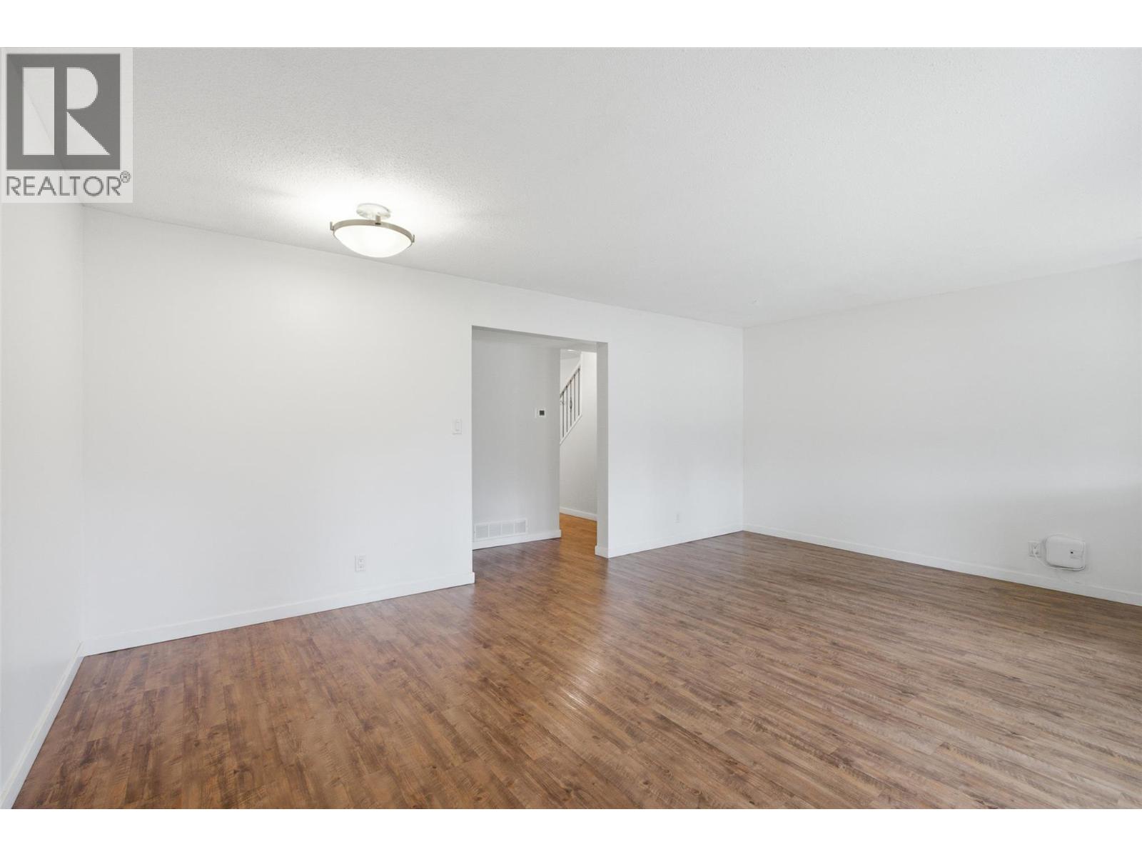 249 Kitchener Crescent Unit# 5 Property Photo 17