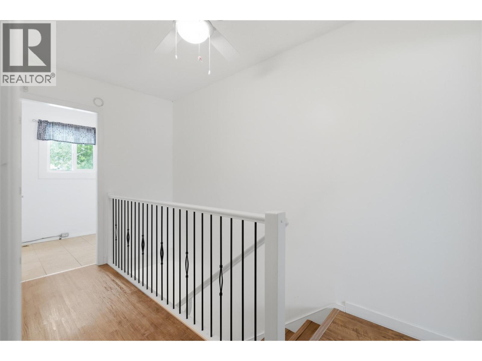 249 Kitchener Crescent Unit# 5 Property Photo 28