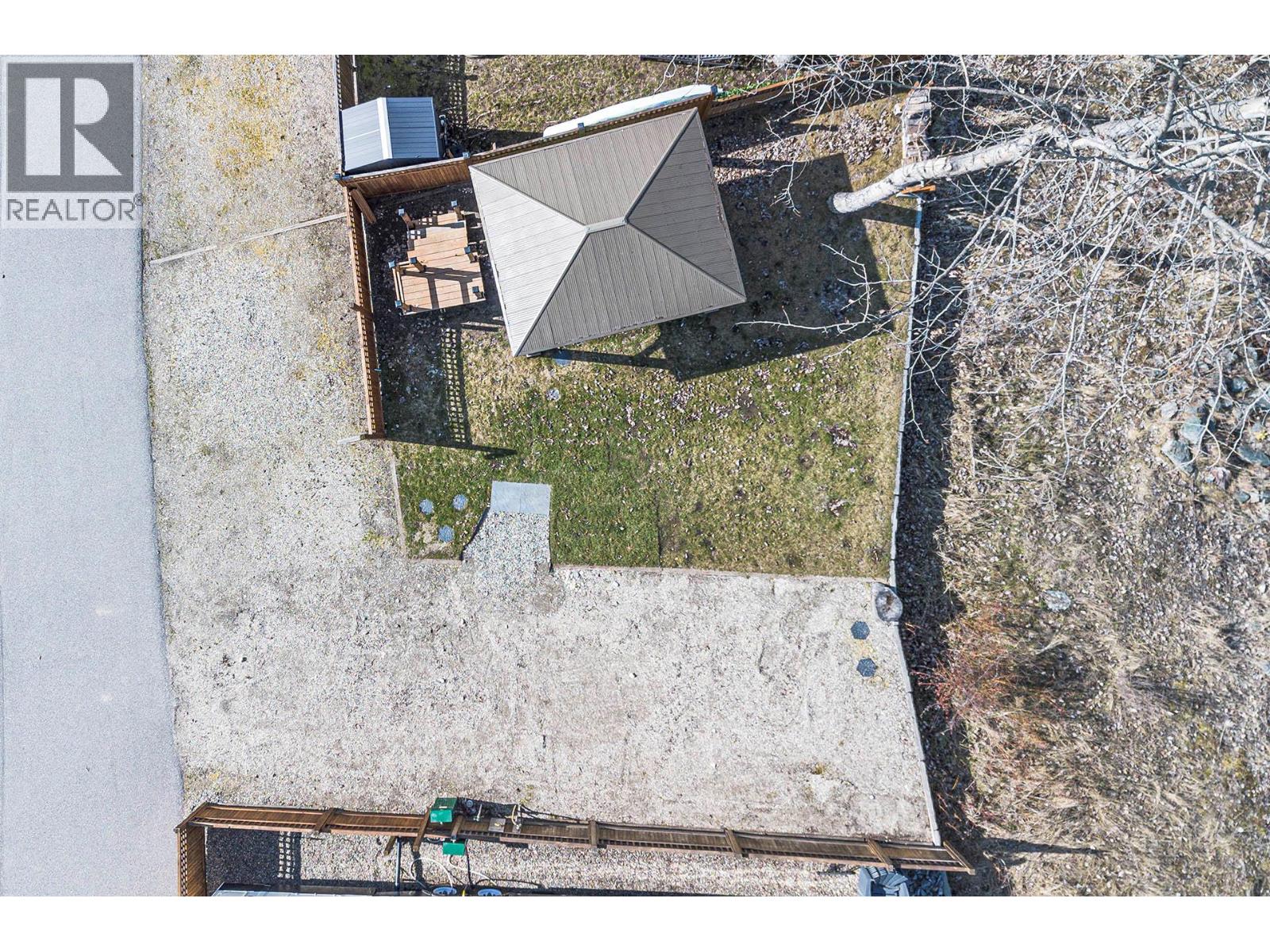 2 Clubhouse Lane Property Photo 20