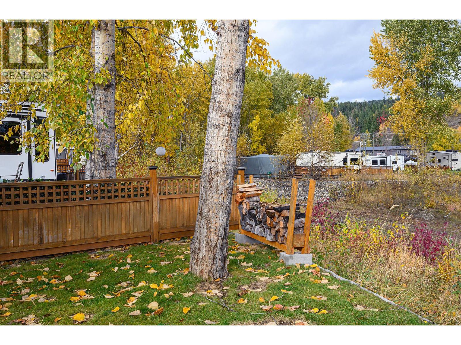 2 Clubhouse Lane Property Photo 25