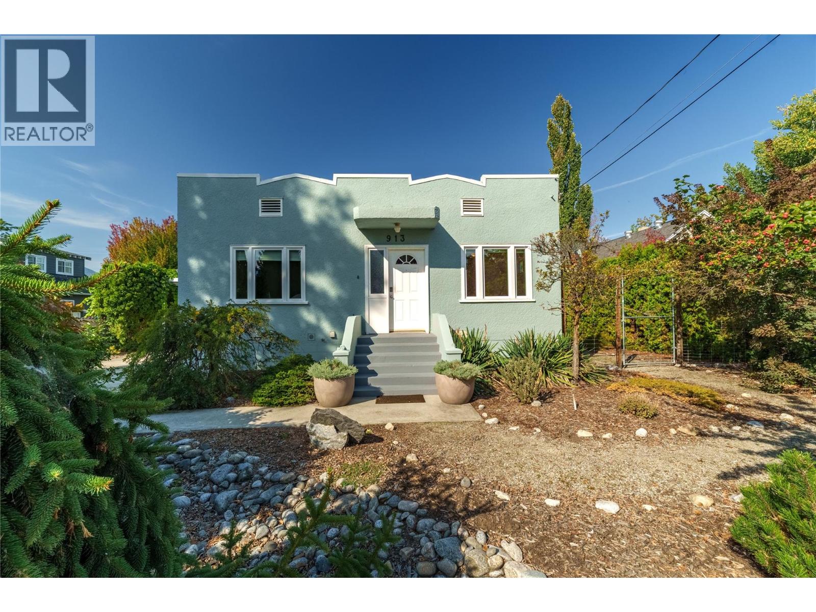 913 Moosejaw Street Property Photo 1