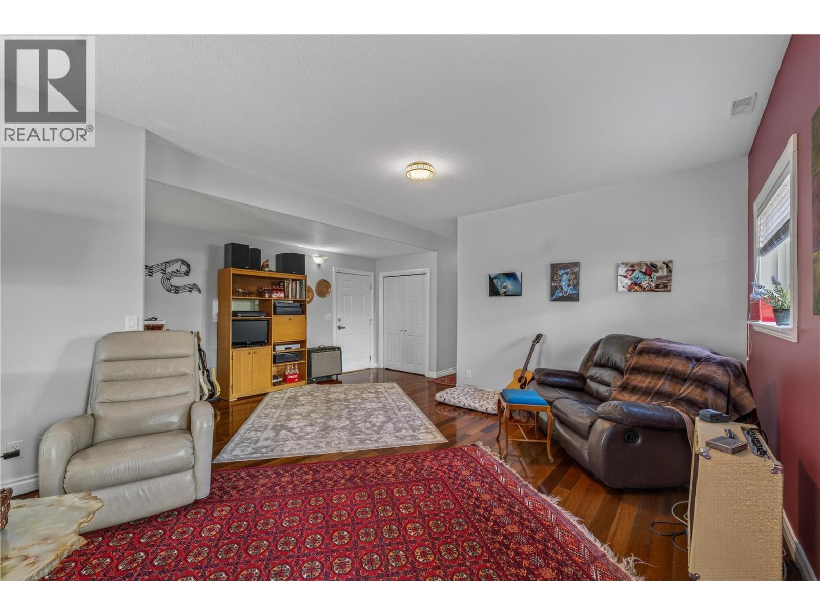 6812 Cabernet Place Property Photo 32