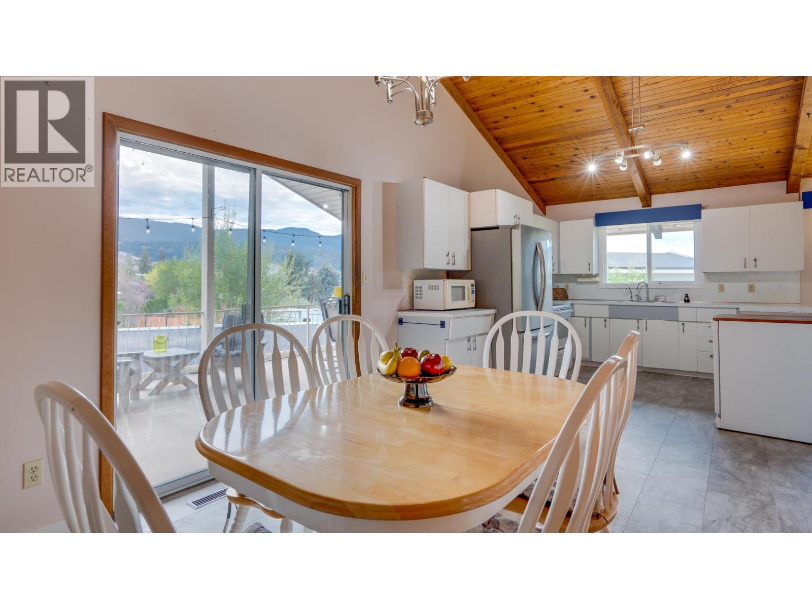 9109 Husband Road Property Photo 14